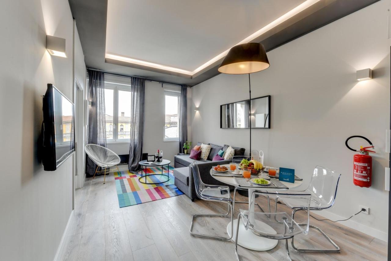 Sweett - Vista Duomo Apartment Milan Bagian luar foto