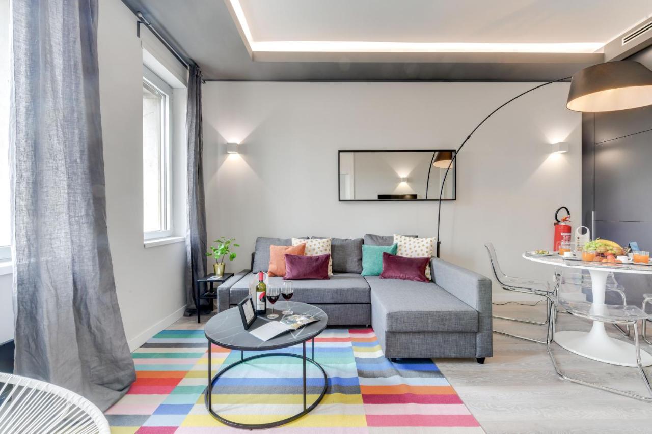 Sweett - Vista Duomo Apartment Milan Bagian luar foto