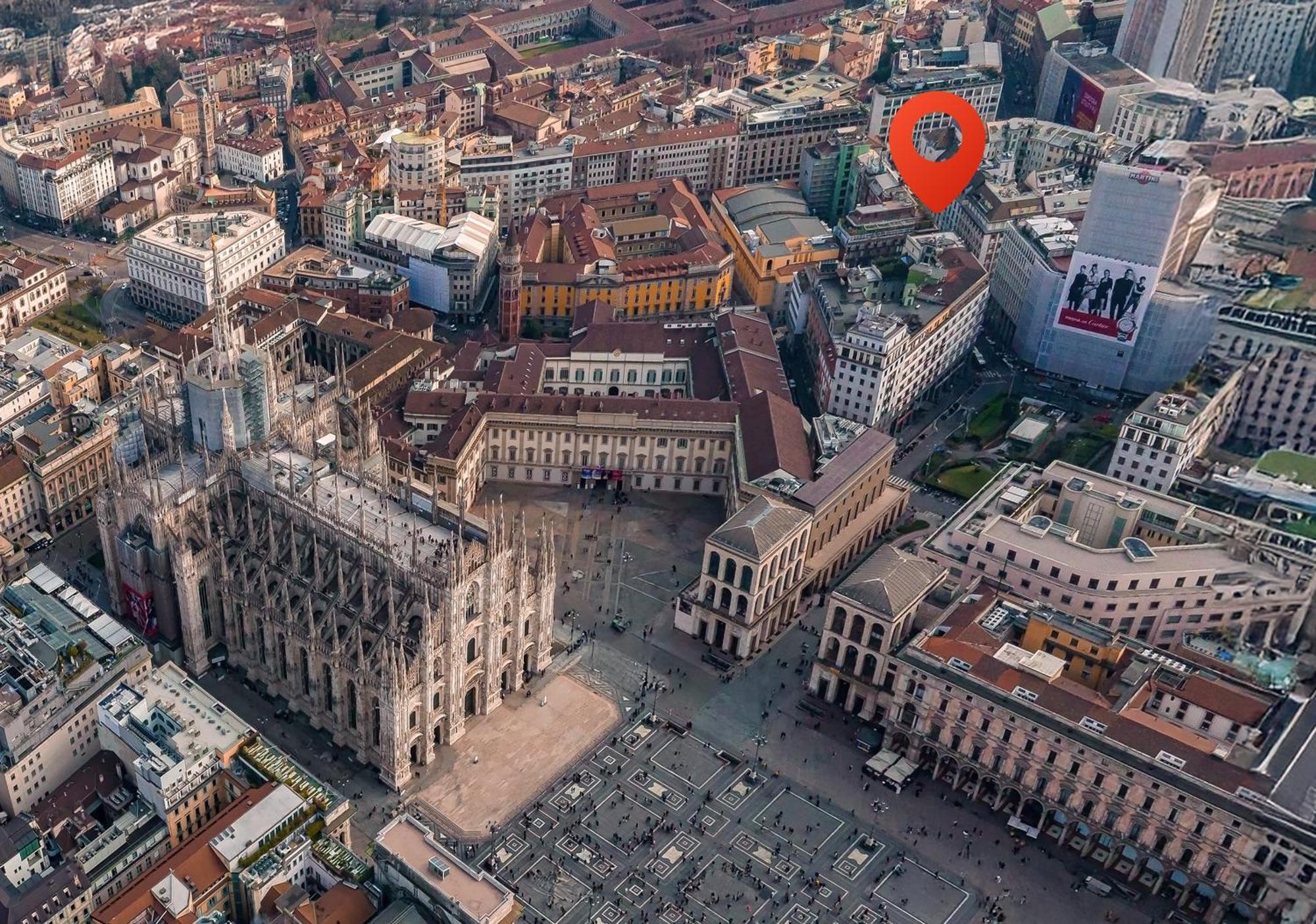 Sweett - Vista Duomo Apartment Milan Bagian luar foto
